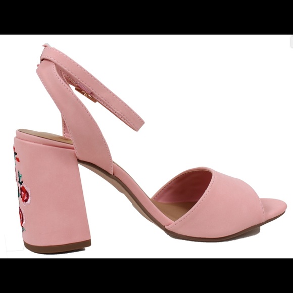 Pink flower embroidered open toe ankle strap heel - Picture 3 of 4